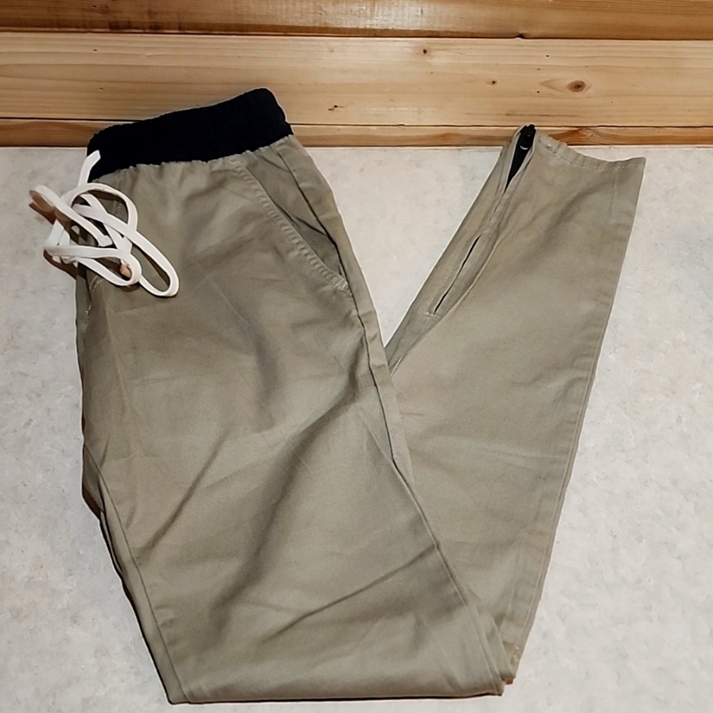 Fear Of God FOG essential pants NWOT SIZE SMALL